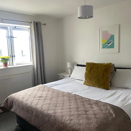 21 Bredon Court Overlooking Fistral Beach, Newquay *